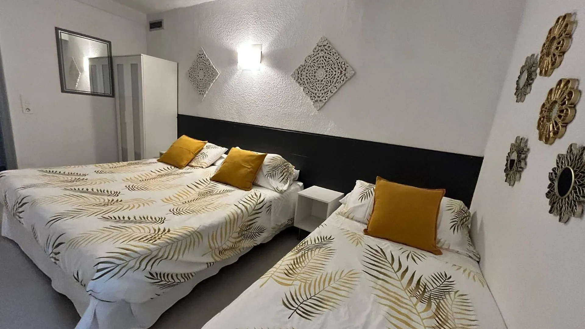 Hostal Berlin Marbella 0*,  España